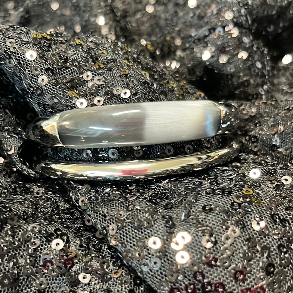 Elegant Silver Bangle Bracelet 43$